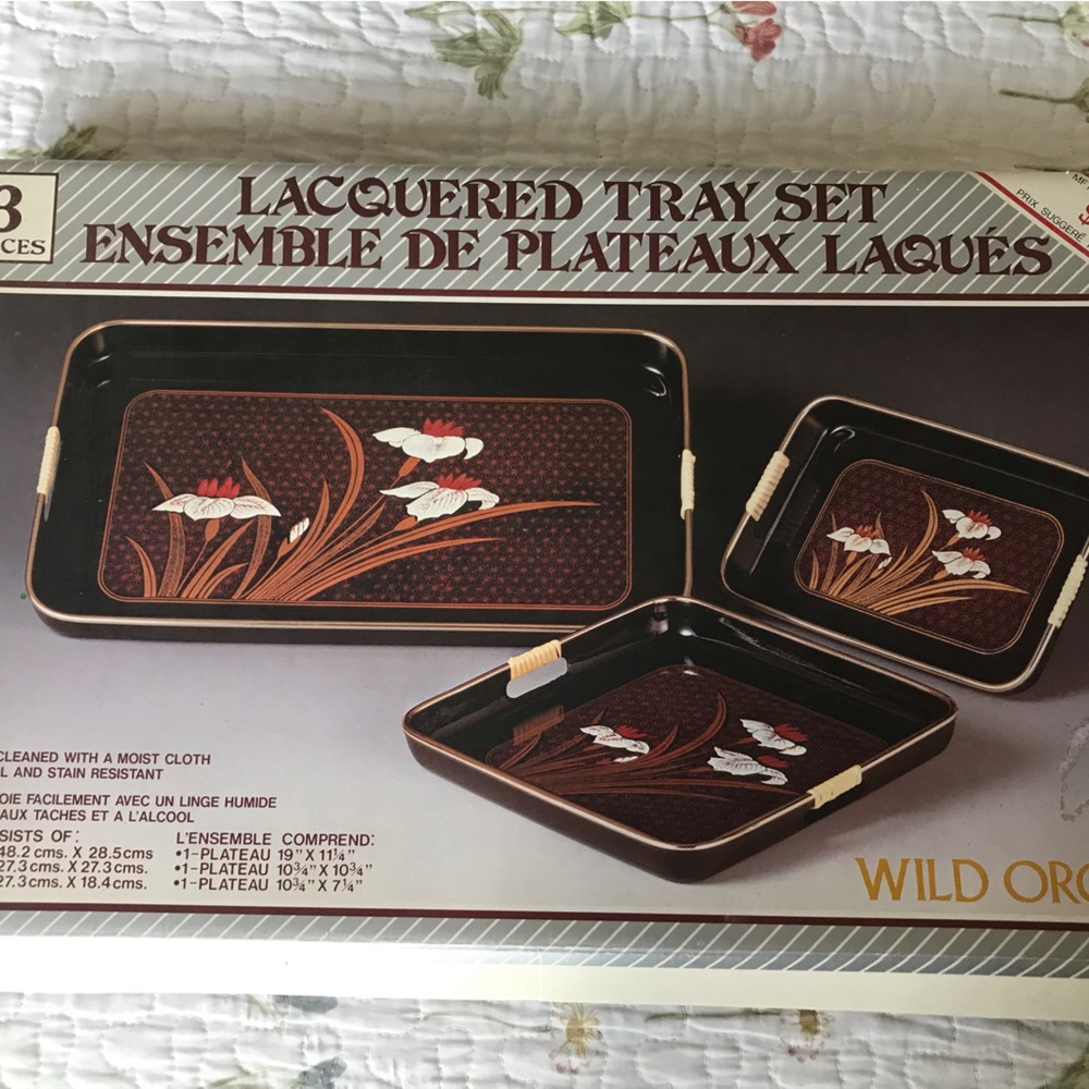 Trays- Set of 3 Vintage Tray Set New in Box